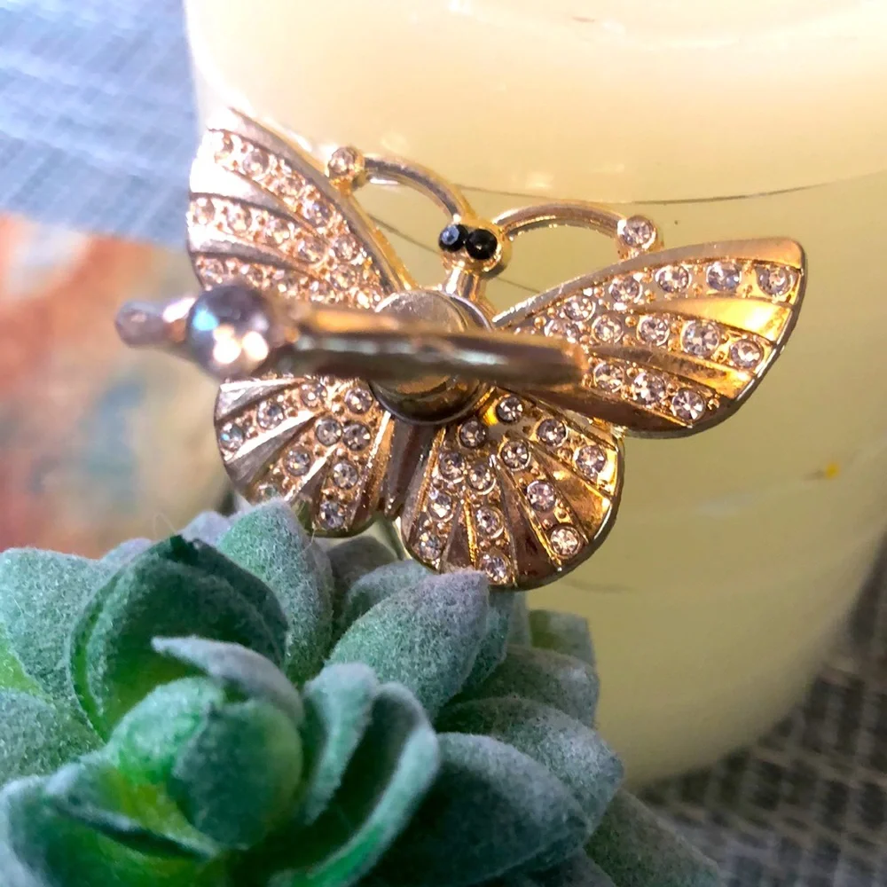 - #163 🤍NWOT Crystal Bling Butterfly Cell Phone Ring Stand Holder Grip🤍🦋